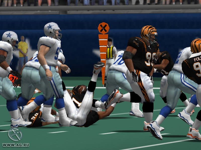 Madden NFL Gameplay Screenshot 1