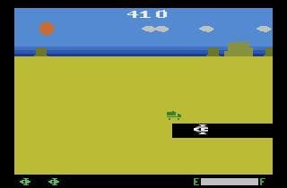 Planet Patrol Gameplay Screenshot 1