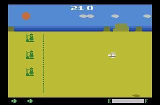 Planet Patrol Gameplay Screenshot 3